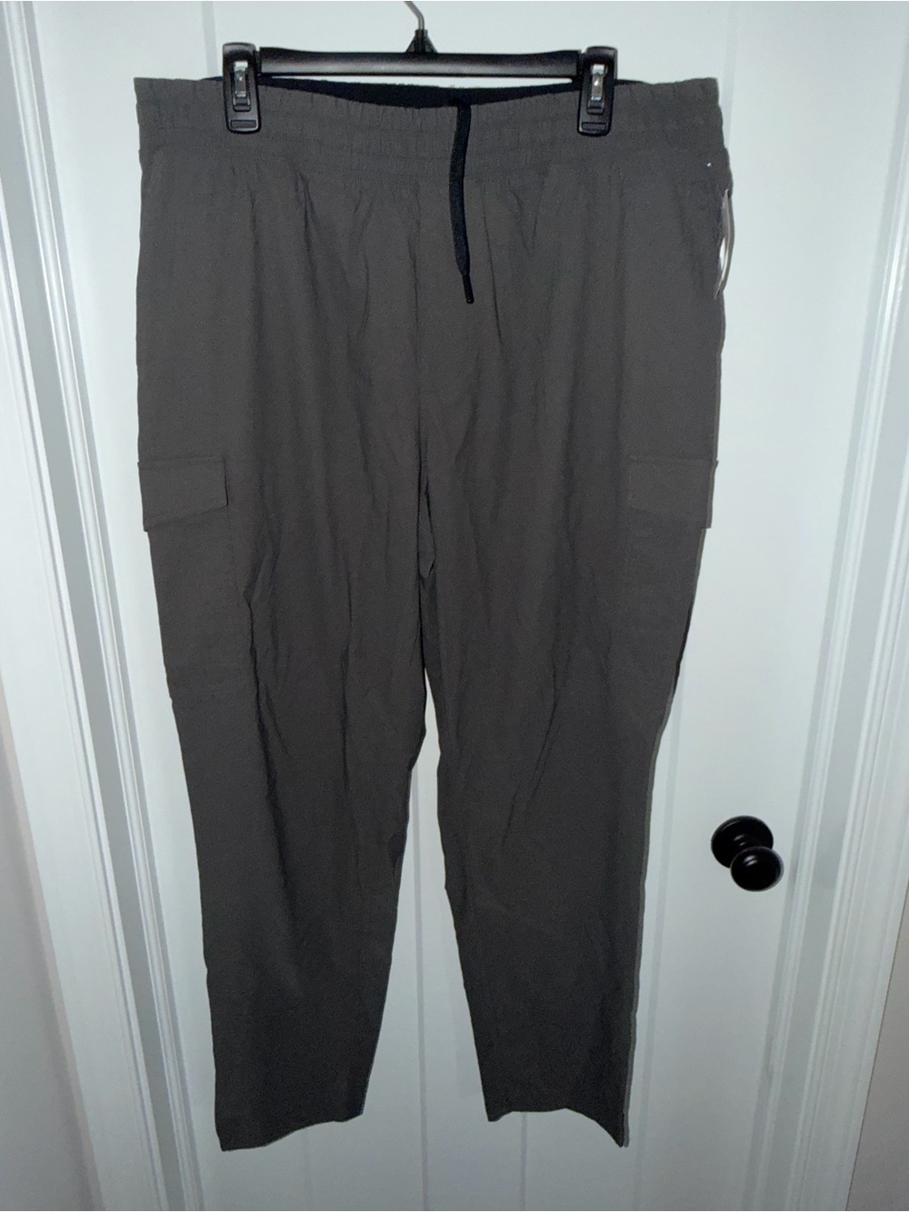 Mondetta Men's Cargo Pants in Dark Charcoal